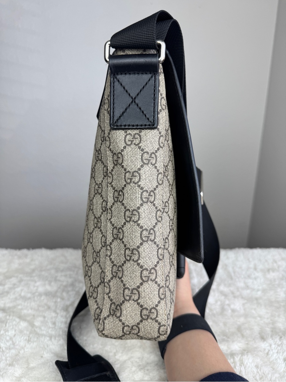 Gucci Black Leather & Beige GG Canvas Crossbody Messenger Bag - Picture 3 of 14
